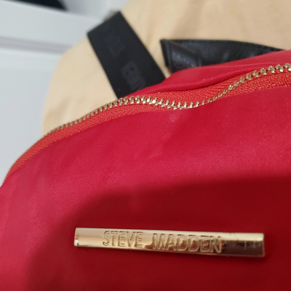 STEVE MADDEN RED MINI FORCE WOMEN'S TRAVEL BACK PACK BAG - Picture 10 of 12